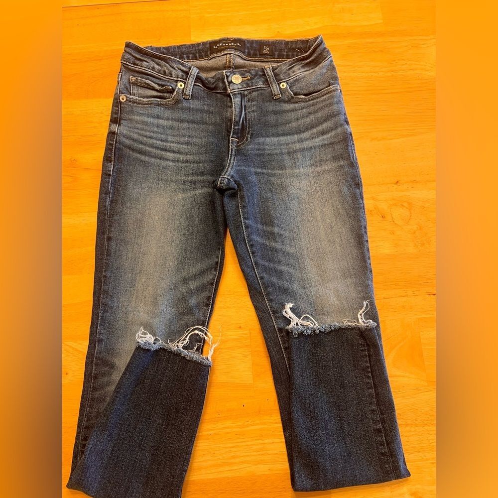 Lucky Brand Cheville Ankle Cropped Jeans with Distressed Details blue lt wash